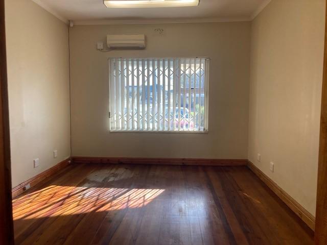 To Let Commercial Property for Rent in Newton Park Eastern Cape
